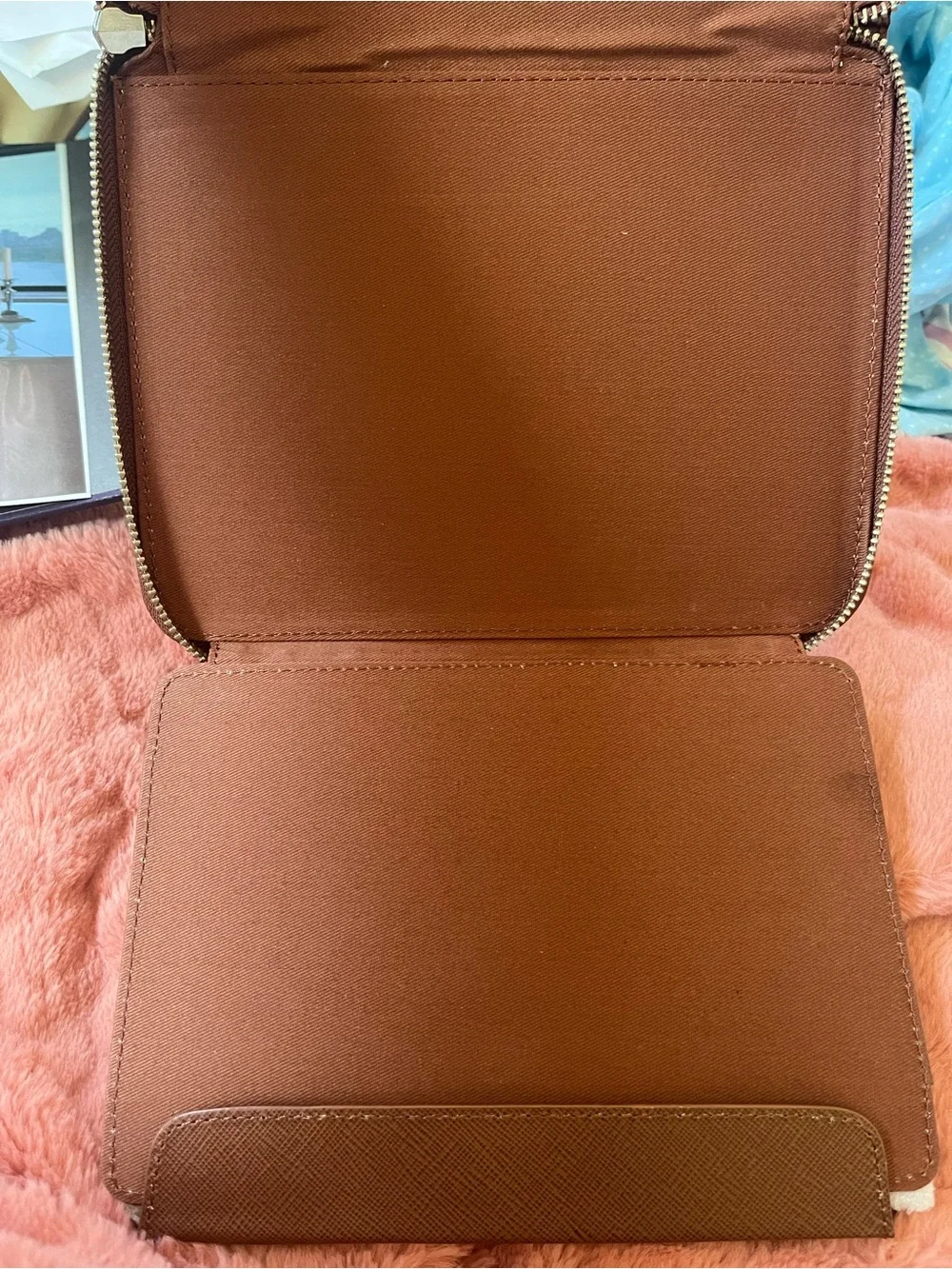 Fossil Brown Leather Zipfolio for Men - Classic Organizer